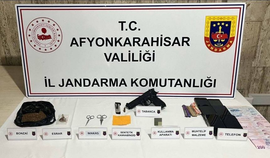 Uyuşturucu operasyonunda 4 kişi gözaltına alındı