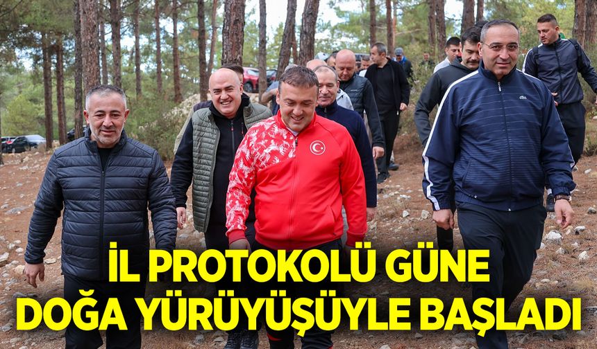 İl protokolü güne doğa yürüyüşüyle başladı
