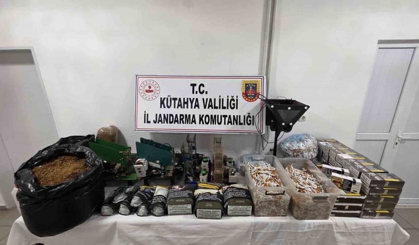 Kütahya’da jandarmadan kaçak tütün ve sigara operasyonu