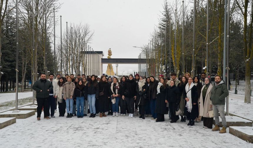SÖĞÜT MESLEK YÜKSEKOKULU ÖĞRENCİLERİNDEN MERKEZ KAMPÜS ZİYARETİ