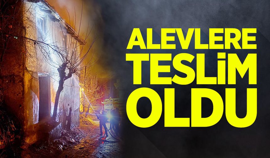 Boş evde çıkan yangın korkuttu