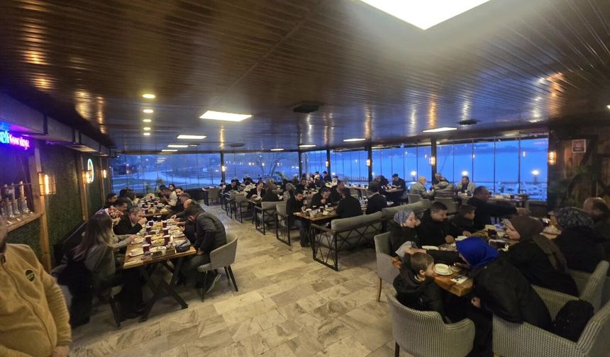 Bayırköy’de Esnaflar İftar Sofrasında Buluştu