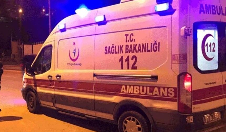 Arkadan Çarpma Takla Attırdı: 3 Yaralı