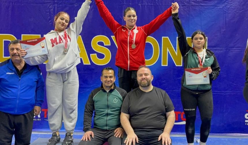 Bilecikli Halterciden Türkiye İkinciliği