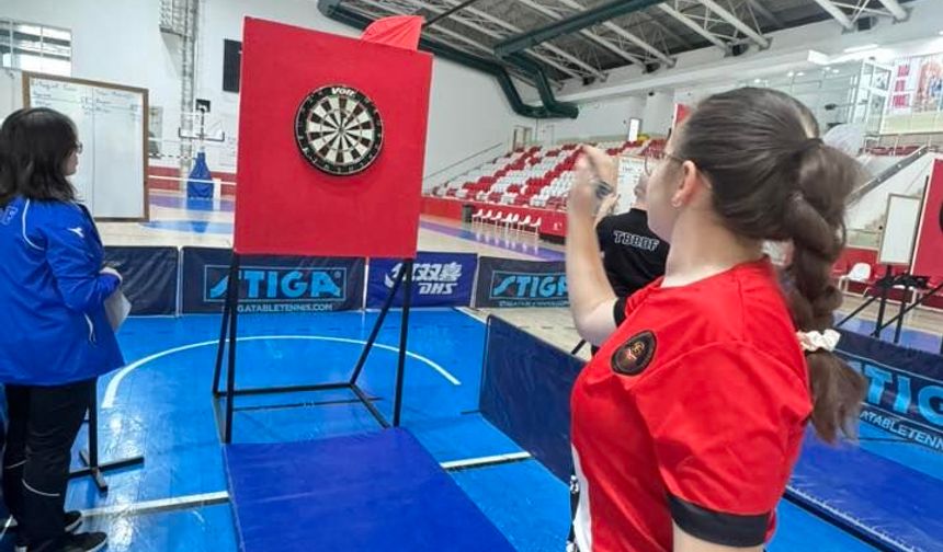 Dartta Yıldızlar Hedefi 12’den Vurdu