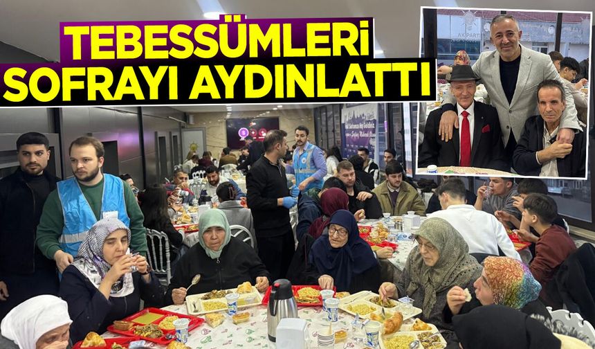 Tebessümleri sofrayı aydınlattı