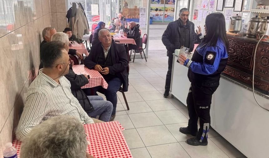 “Kıraathanelerde Güvenlik Seferberliği: Polis Vatandaşı Bilgilendirdi”
