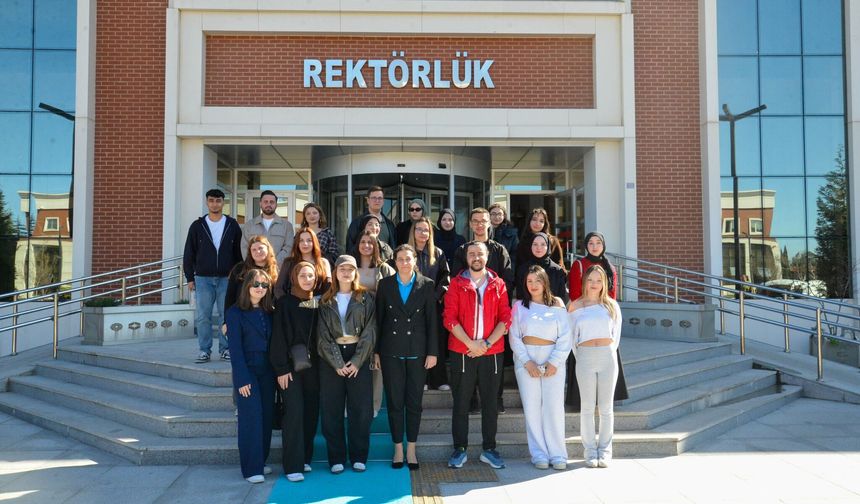 Pazaryeri MYO Öğrencileri Merkez Kampüsü Gezdi