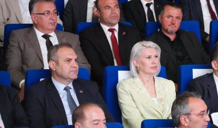 Başkan Dilsiz, Tarihi Kentler Birliği Toplantısına Katıldı