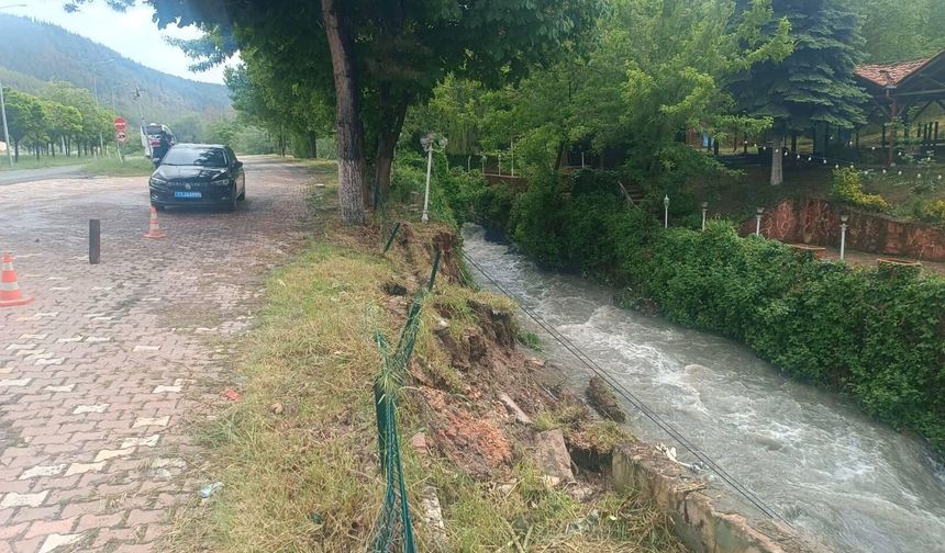 Bilecik’te İstinat Duvarı Çöktü