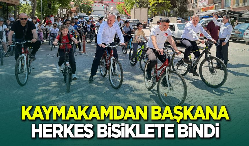 Kaymakamdan başkana herkes bisiklete bindi
