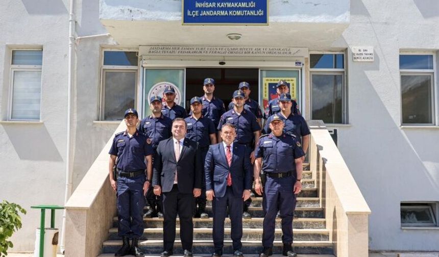Vali Sözer’den İnhisar Jandarma Komutanlığı’na Bayram Ziyareti