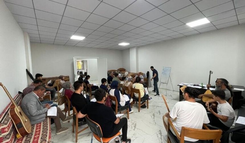 Osmaneli'de Bağlama Kursu Başladı