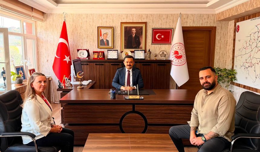 Kızılay'dan Kaymakam Titiz'e Hayırlı Olsun Ziyareti