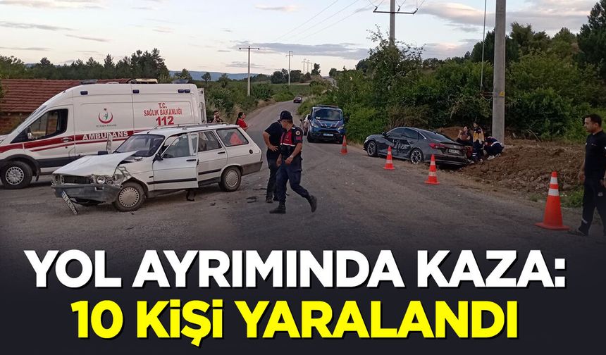 Bilecik'te Yol Ayrımında Kaza: 10 Kişi Yaralandı