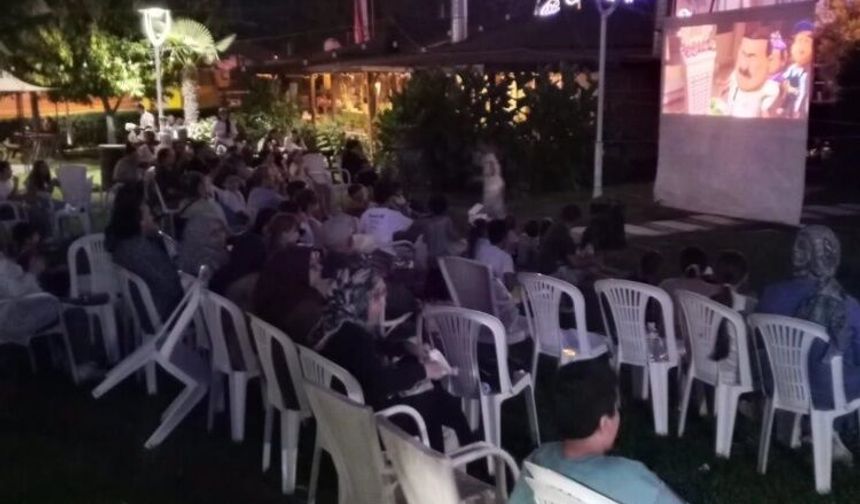 Bayırköy'de Film Gecesiyle Yaz Akşamlarına Renk Katıldı