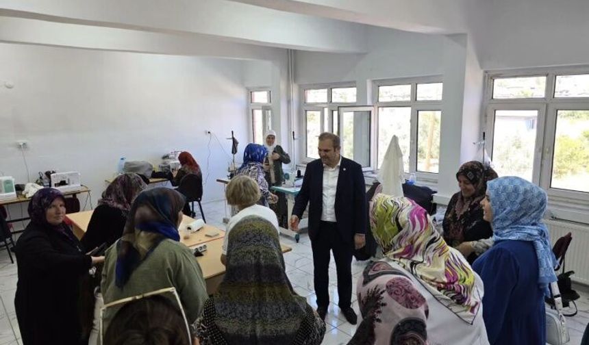 Bayırköy’de Yaz Dikiş Kursunda Marifetler Sergilendi