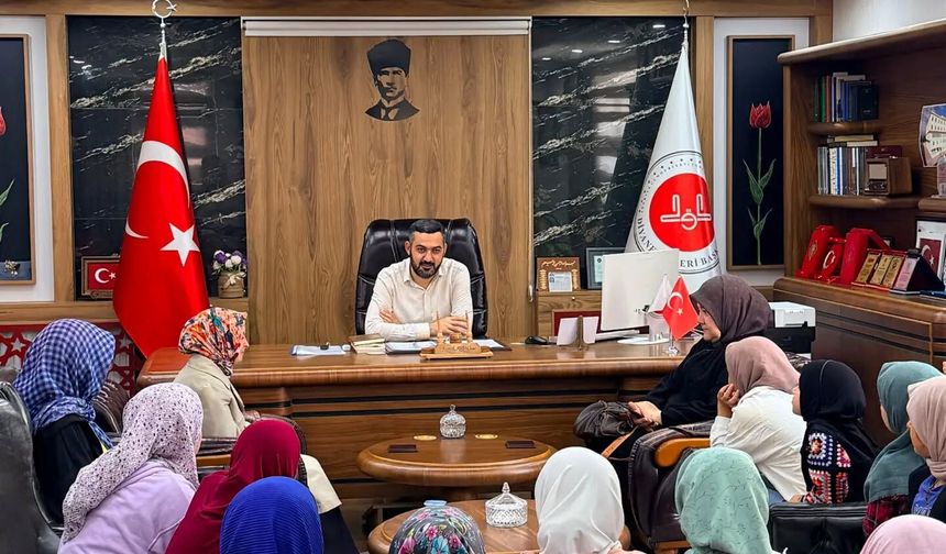 Kur’an Kursu Öğrencilerinden Müftü Arpacı’ya Ziyaret