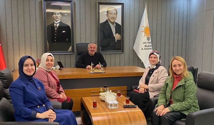 AK Parti’de kadın kolları teşkilatıyla istişare
