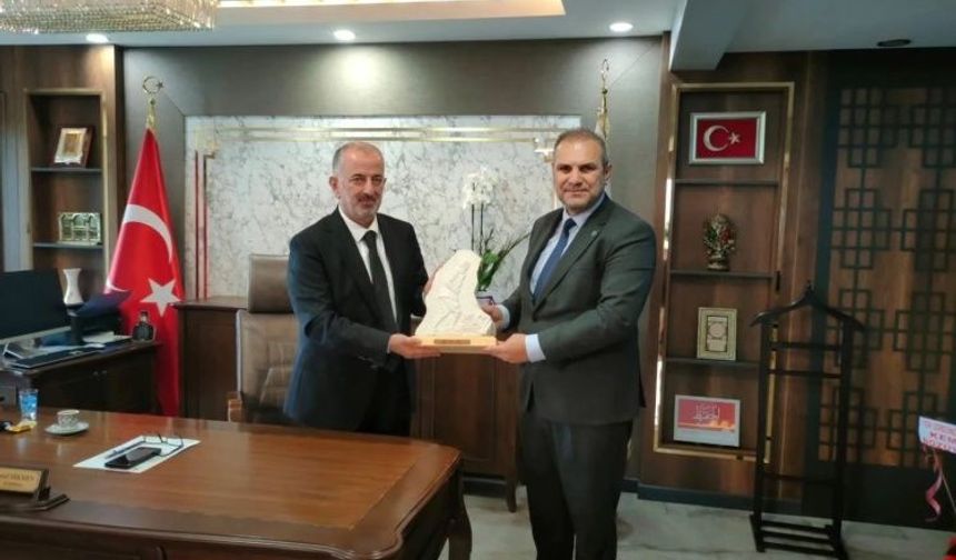 Başkan Dilsiz’den Müftü Dikmen’e hayırlı olsun ziyareti