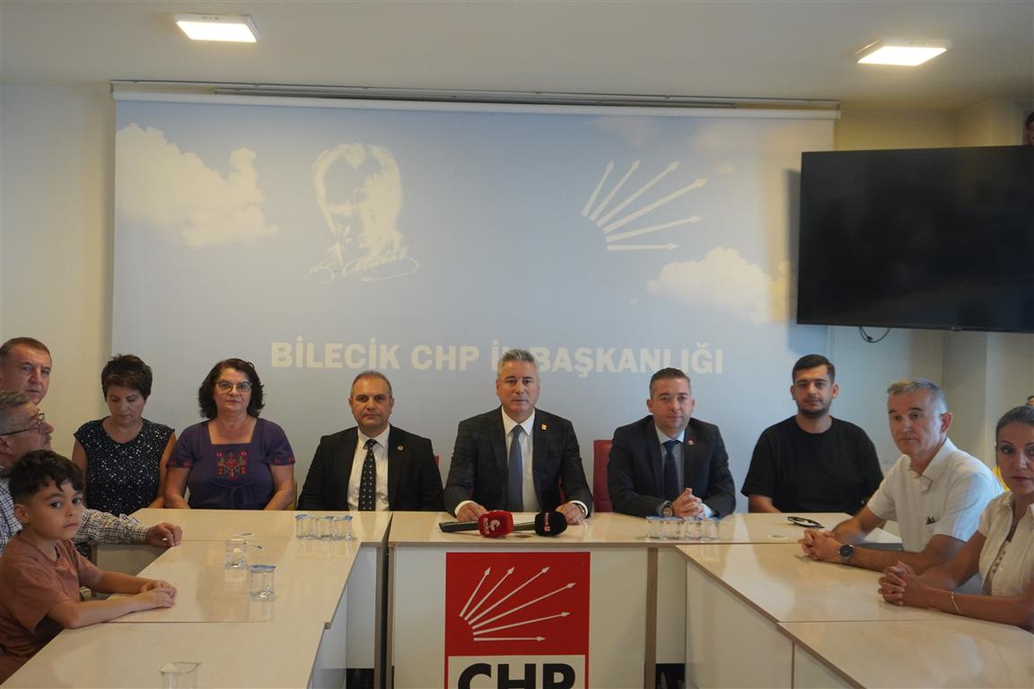 Bi̇leci̇k Chp’den Özgür Çeli̇k Tepki̇si̇ 94798