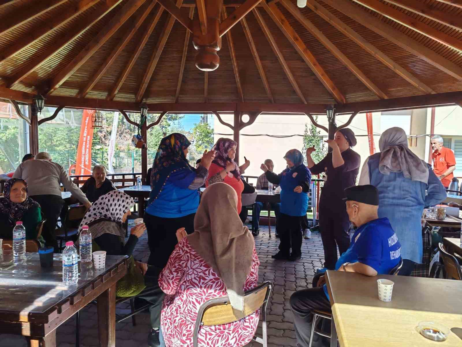 Bilecik Huzurevi, Bocce Thrnuvasına Galibiyetle Başladı 2281