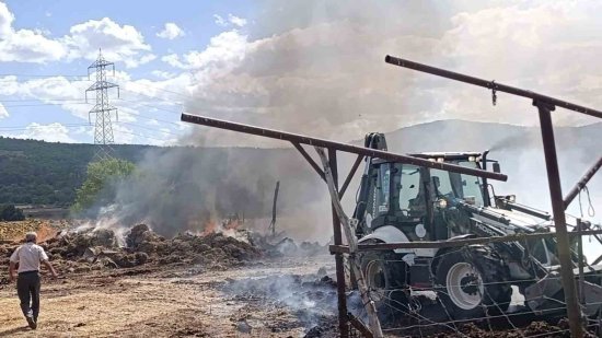 Bilecik’te Samanlık Alanda Yangın Çıktı 966