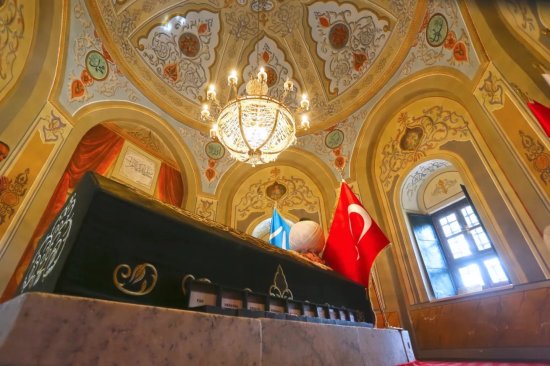 Ertuğrul Gazi Türbesine Titiz Bakım 1274