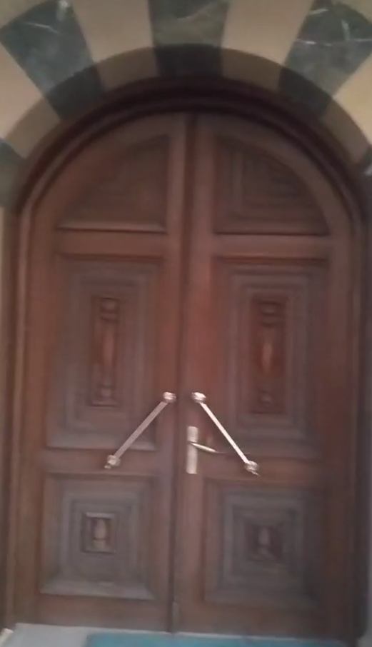 Kapı