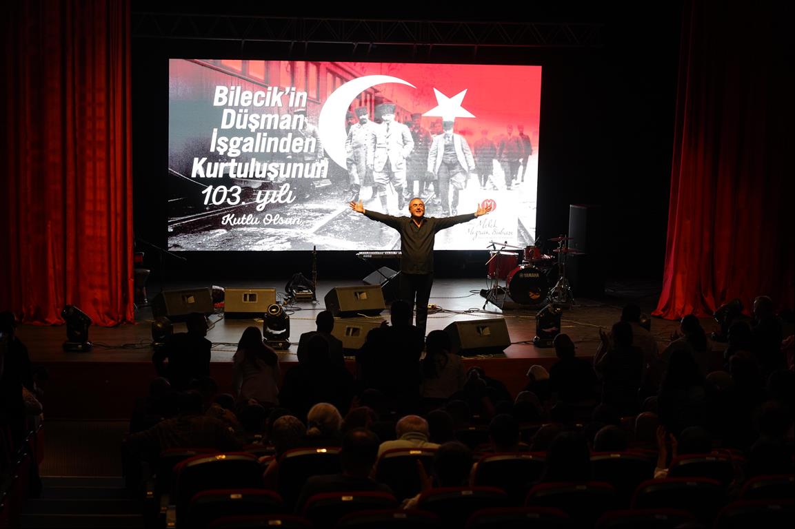 Sunay Akin (4)