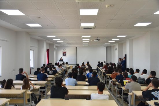 Tıp Fakültesinde İlk Ders Heyecanı 1240