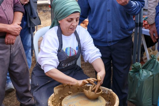 Vali Sozer Comlek Festivalinde 2545 (1)
