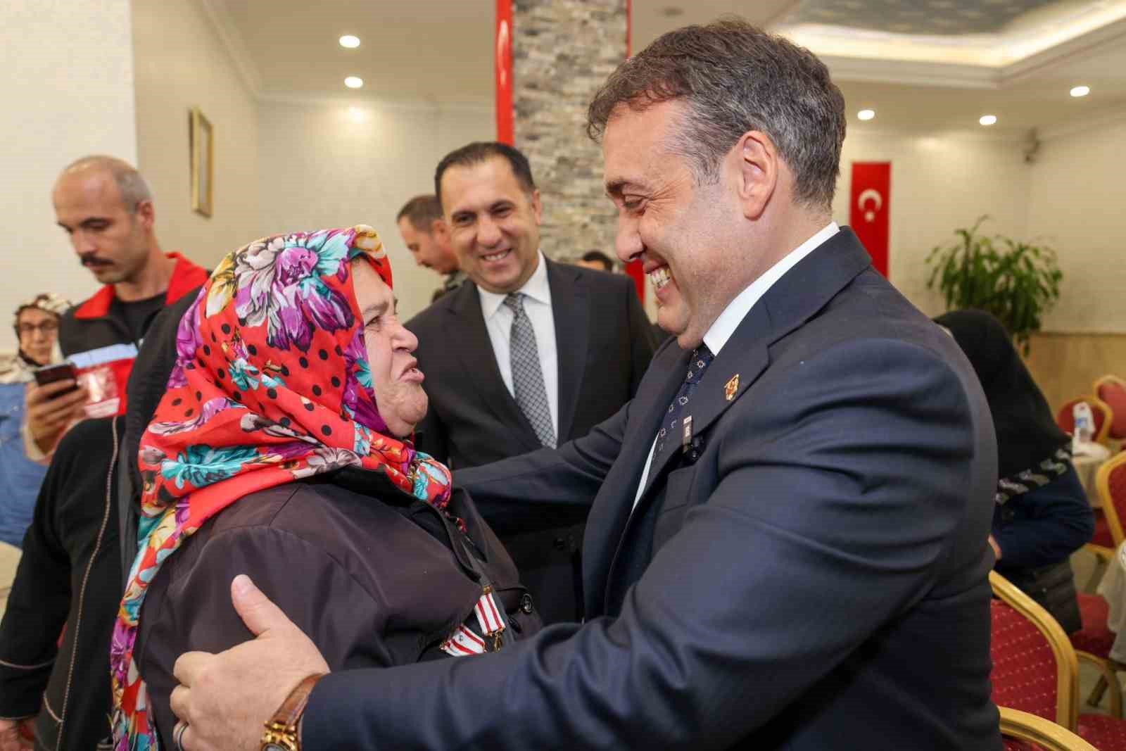 Vali Sözer, Gaziler Günü Kapsamında Şehit Aileleri Ile Bir Araya Geldi 2073