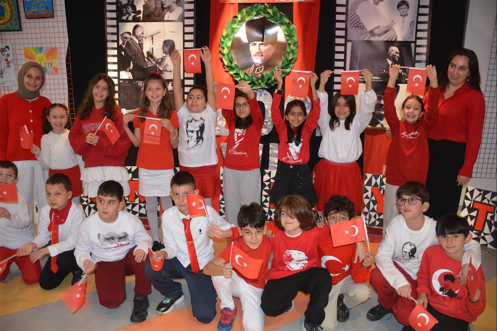 ( 1. Sayfa) Açı Koleji’nde Coşku Dolu 29 Ekim Kutlaması 4485