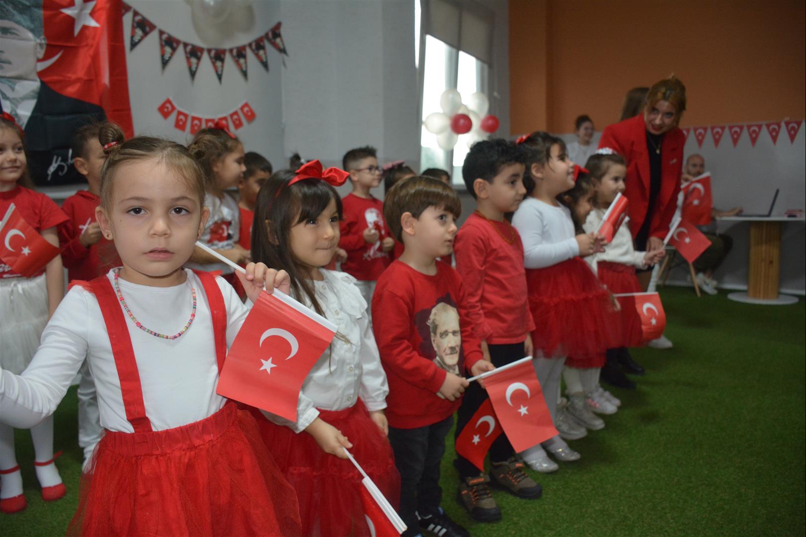 ( 1. Sayfa) Açı Koleji’nde Coşku Dolu 29 Ekim Kutlaması 4492