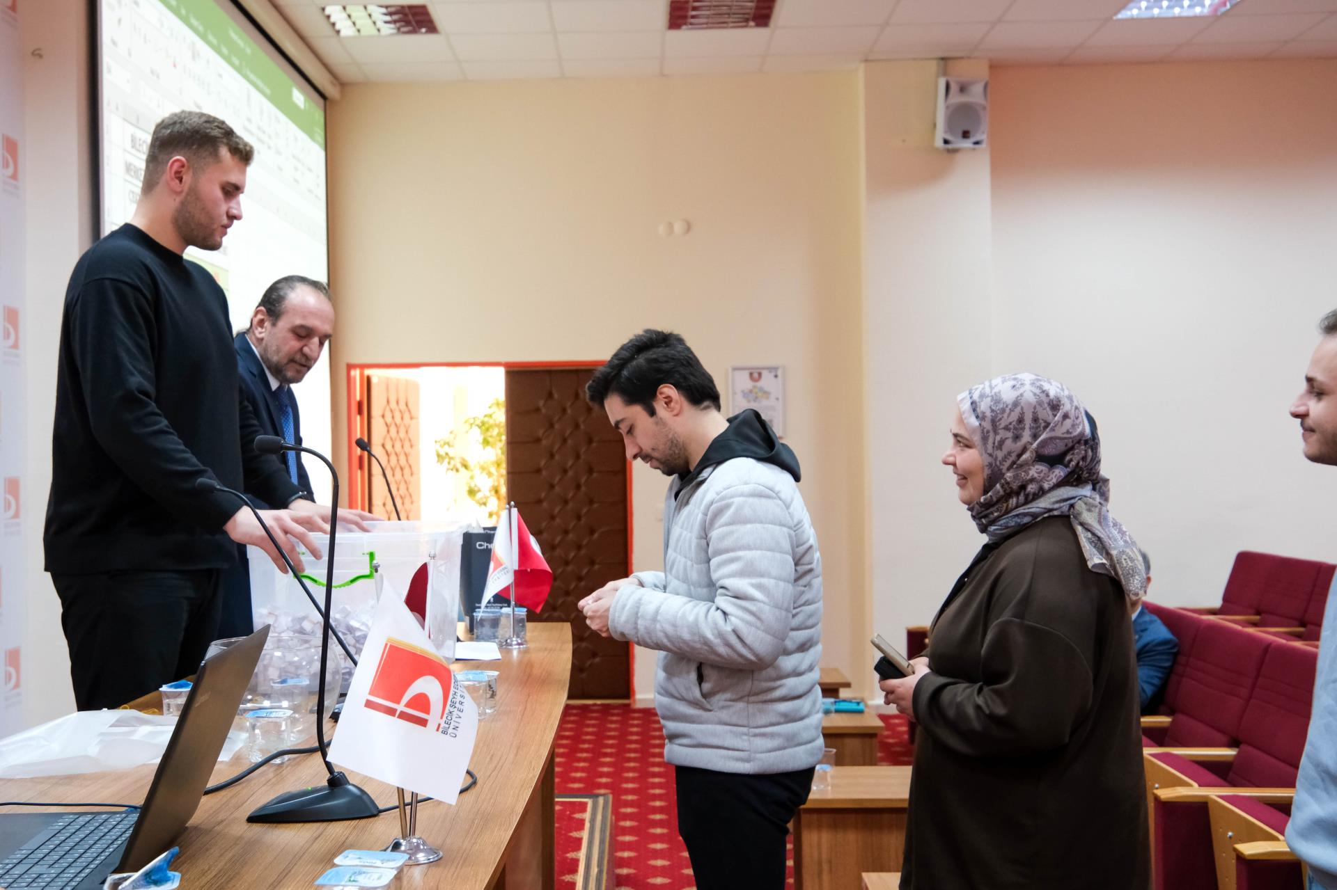 3 Bin 478 Öğrenci Başvurdu 4339