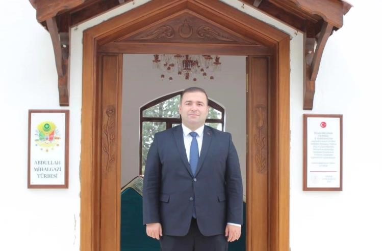 Asırlık Türbede Bakım Ve Çevre Düzenlemesi 2808
