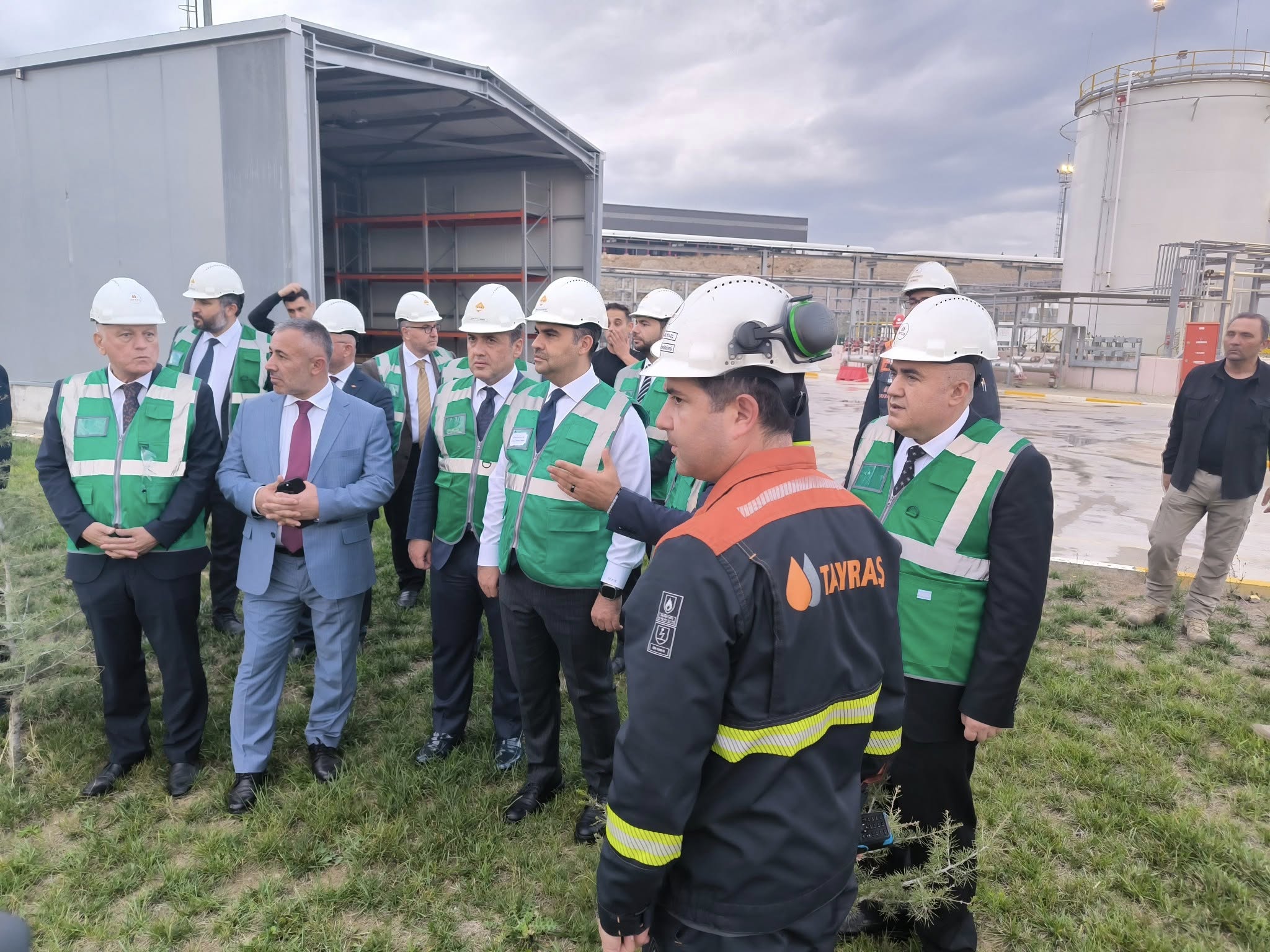 Bakan Kacırdan Tayraş Baz Yağ Rafinerisi’ne Ziyaret 2870