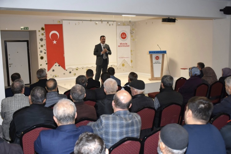 Bilecik Özel Umre Turu İçin Hazırlık Semineri Düzenlendi 4194
