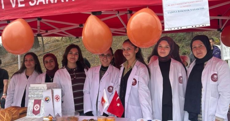 Bilecik’te Gıda Teknolojisi Öğrencileri Festivale Damga Vurdu 4406