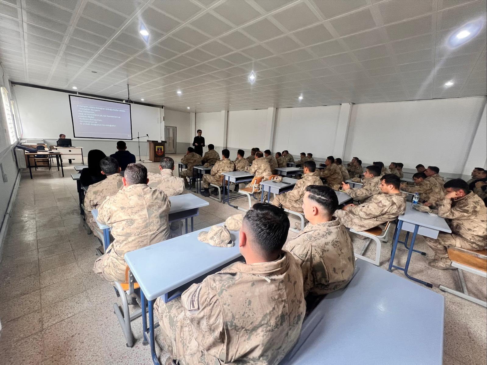 Bilecik’te Jandarma Personeline Aep Eğitimi 4229