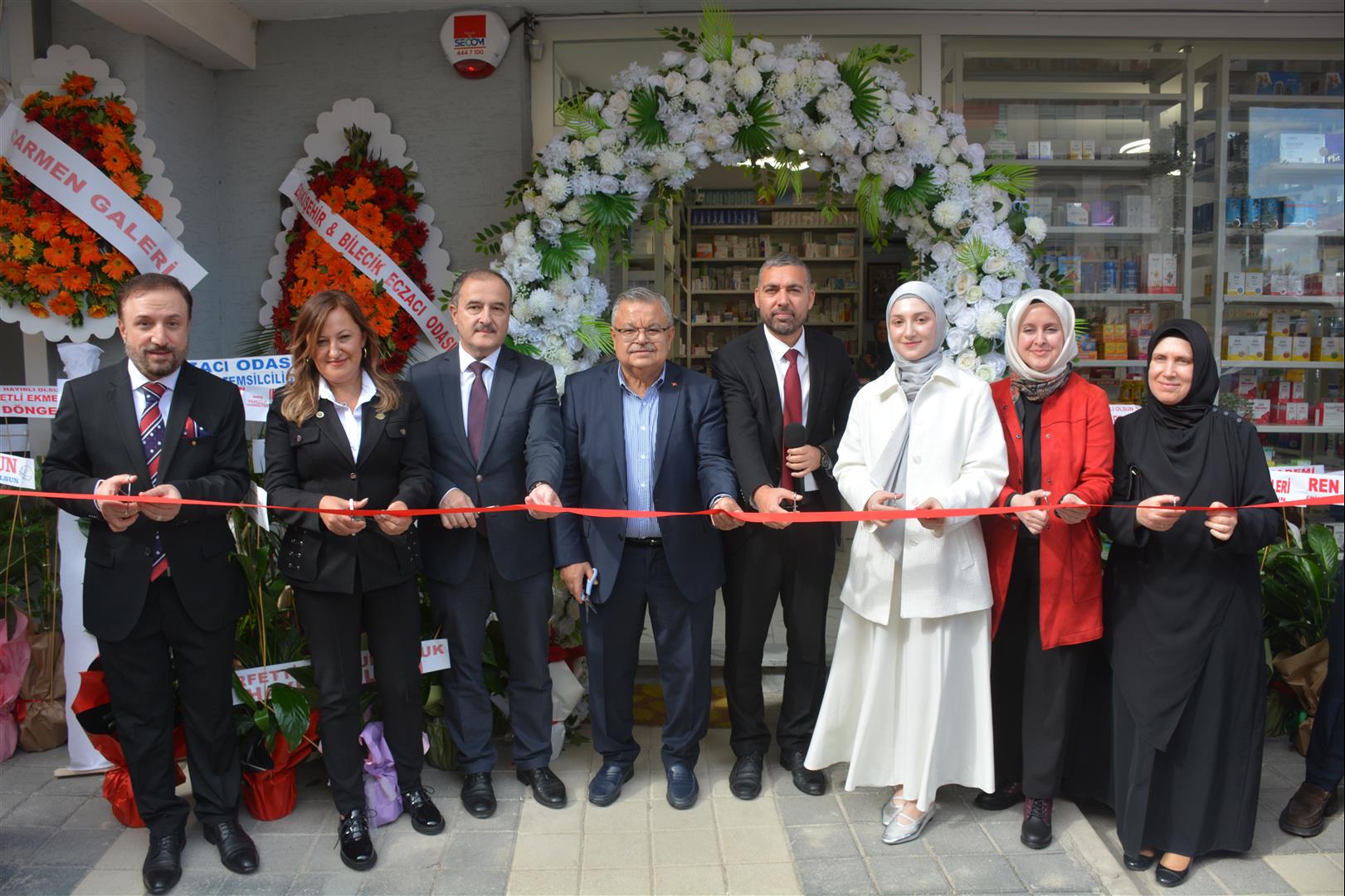 Bilecik’te Zehra Eczanesi Açıldı 4294 (1)