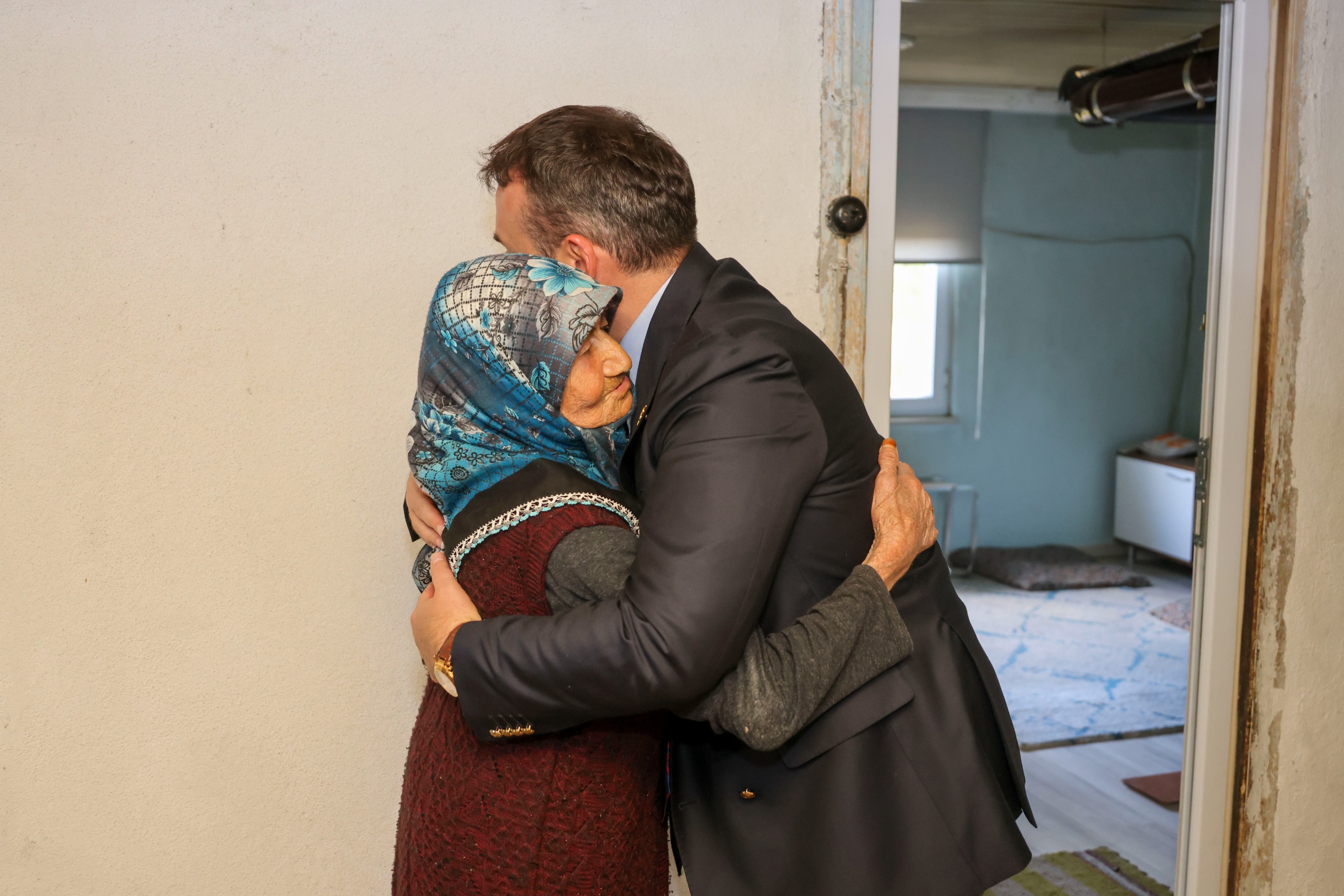 Bir Asra Yakın Emek Ve Sabır Fatma Teyze’nin Hayatına Vefa Ziyareti 2791