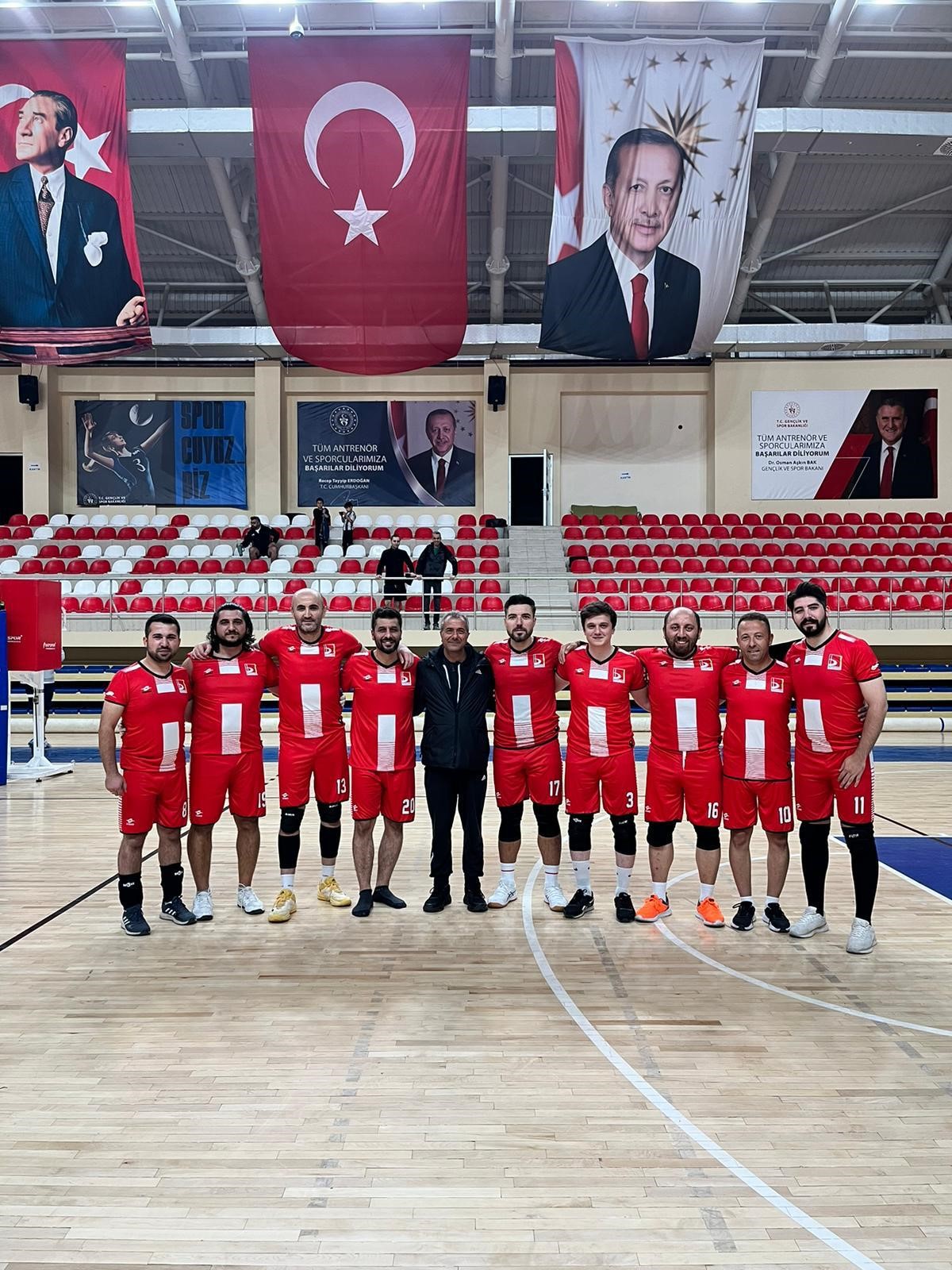 Bşeü, Erkek Voleybol Takımı 3.’Lük Elde Etti 4258