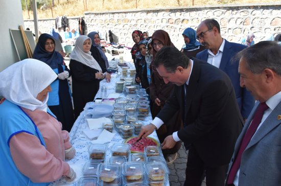 Mihalgazi Camiinde Hayır Çarşısı 2878