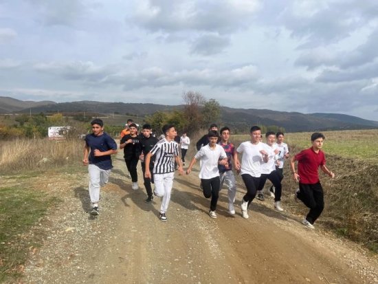 P A Z A R Y E R I N D E C U M H U R I Y E T K U P A S I H E Y E C A N I 4637