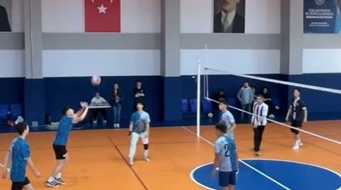 Pazaryeri’nde Cumhuriyet Kupası Voleybol Heyecanı 4261