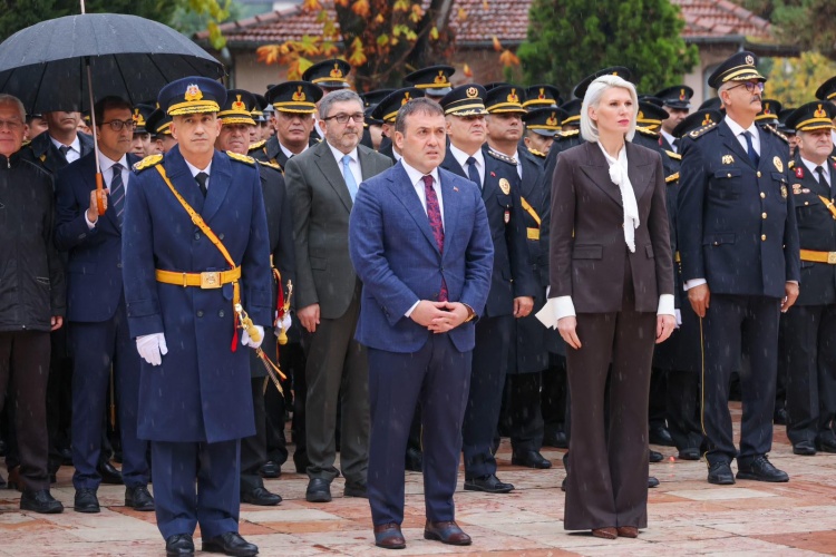 Y A G M U R D I N M E D I C U M H U R I Y E T C O S K U S U A Z A L M A D I 4515