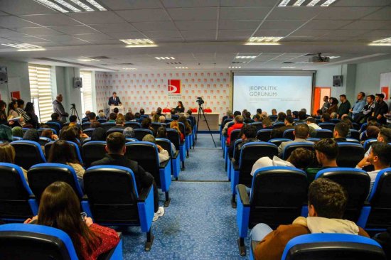 A K A D E M I K Y I L I G U C L U B A S L A D I 5713