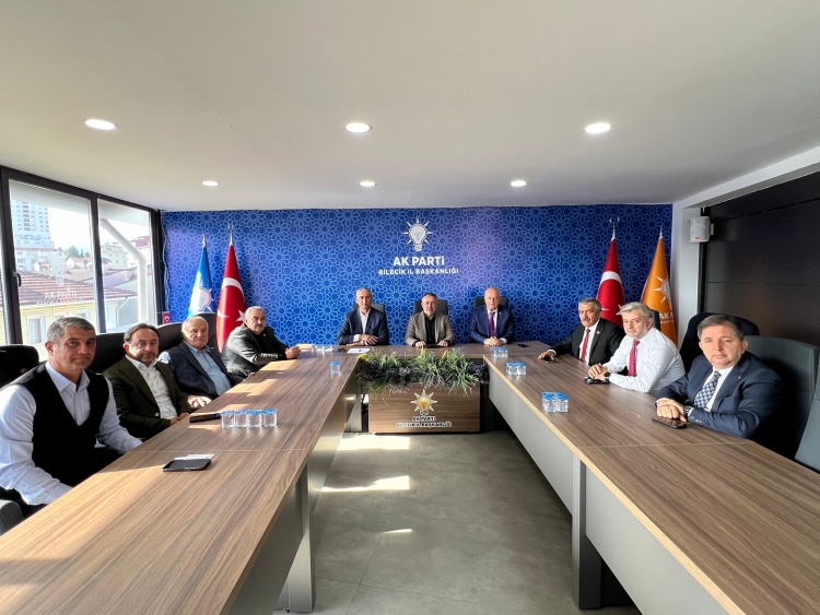 B I L E C I K E G U C L U H I Z M E T I C I N B I R L I K T E Y O L A D E V A M 4830